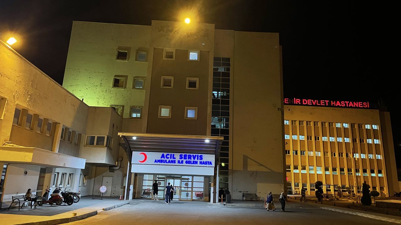 Nevşehir'de boğulma tehlikesi geçiren 3 kişiden biri hastanede can verdi Nevşehir'de boğulma tehlikesi geçiren 3 kişiden biri hastanede can verdi