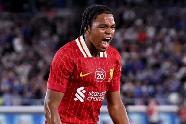 16'sında dünya devini ipten aldı! Liverpool'un galibiyeti 90+10'da Ngumoha ile geldi - 2. Resim