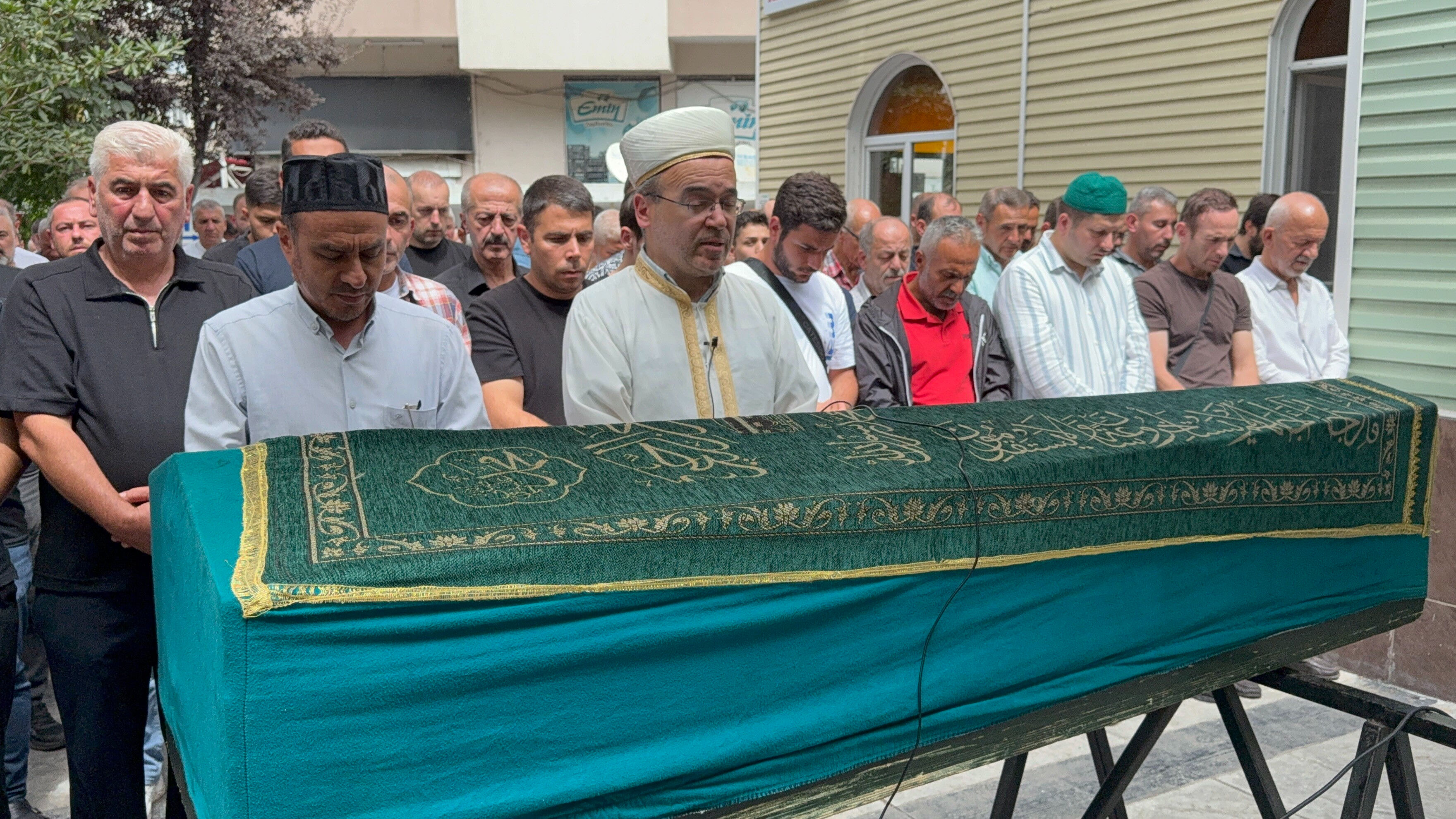 2 kişinin öldüğü kazanın dehşet görüntüleri: Şoförün soğukkanlılığı şaşırttı - 1. Resim