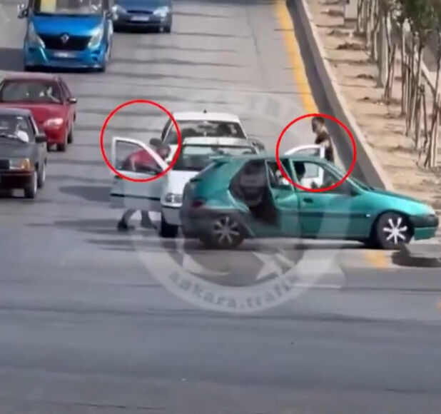 Asfalt zorbalarına gereği yapıldı! Gündem olan görüntülerin ardından kıskıvrak yakalandılar - 1. Resim