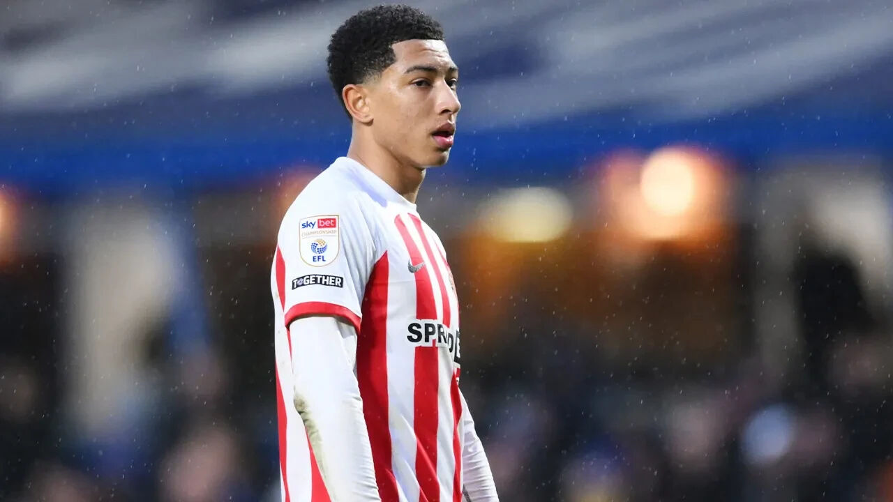 Dortmund&rsquo;tan Bellingham krizi: Aileye soyunma odası yasağı - 2. Resim