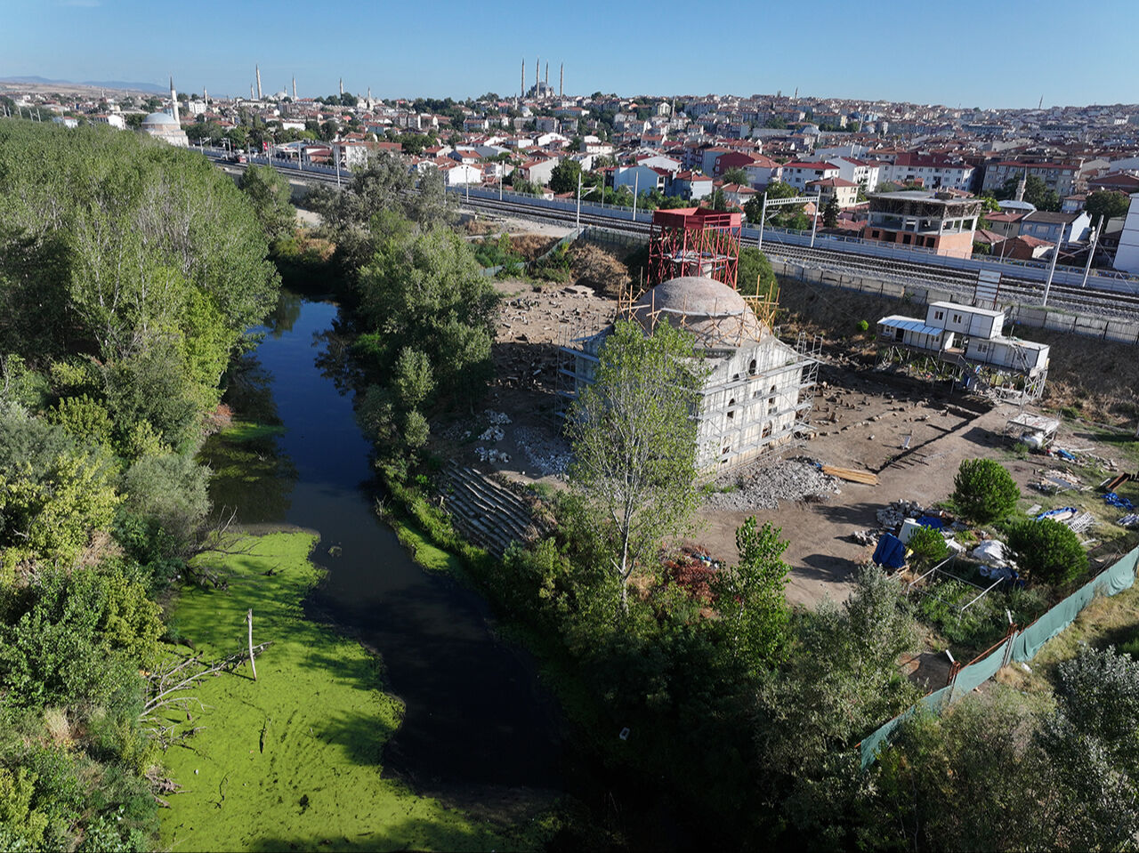 Harabe haldeydi, bittiğinde kayıkla gidilecek! Evliya Kasımpaşa Camii ayağa kalkıyor - 1. Resim