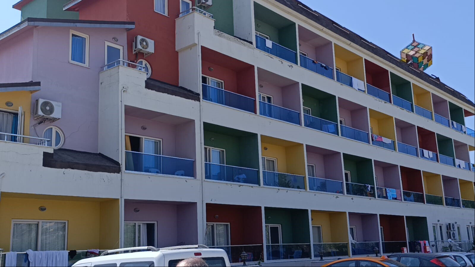 Her şey dahil 2 bin 500 euroluk kabus! Tatilciler oteli terk etti - 1. Resim