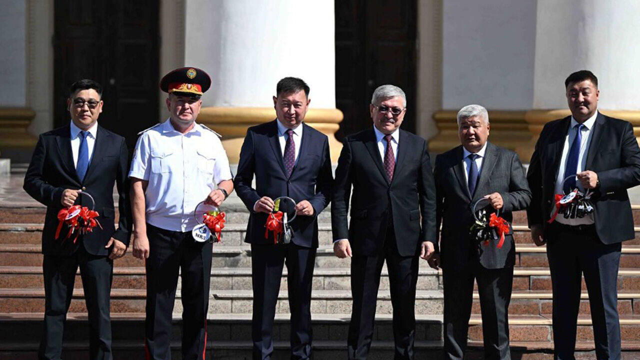 İhlas'tan Kırgızistan'a 30 otomobil - 3. Resim