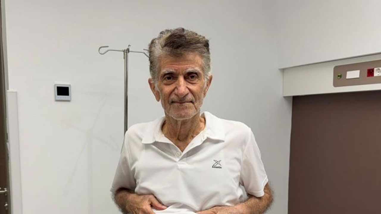 İki kanser tek operasyonda temizlendi, 4 günde ayağa kalktı İki kanser tek operasyonda temizlendi, 4 günde ayağa kalktı