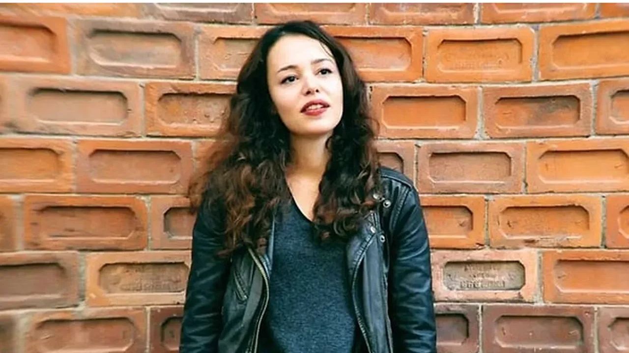 Lara Kamhi kimdir, nereli? Lara Kamhi olayı gündem oldu Lara Kamhi kimdir, nereli? Lara Kamhi olayı gündem oldu