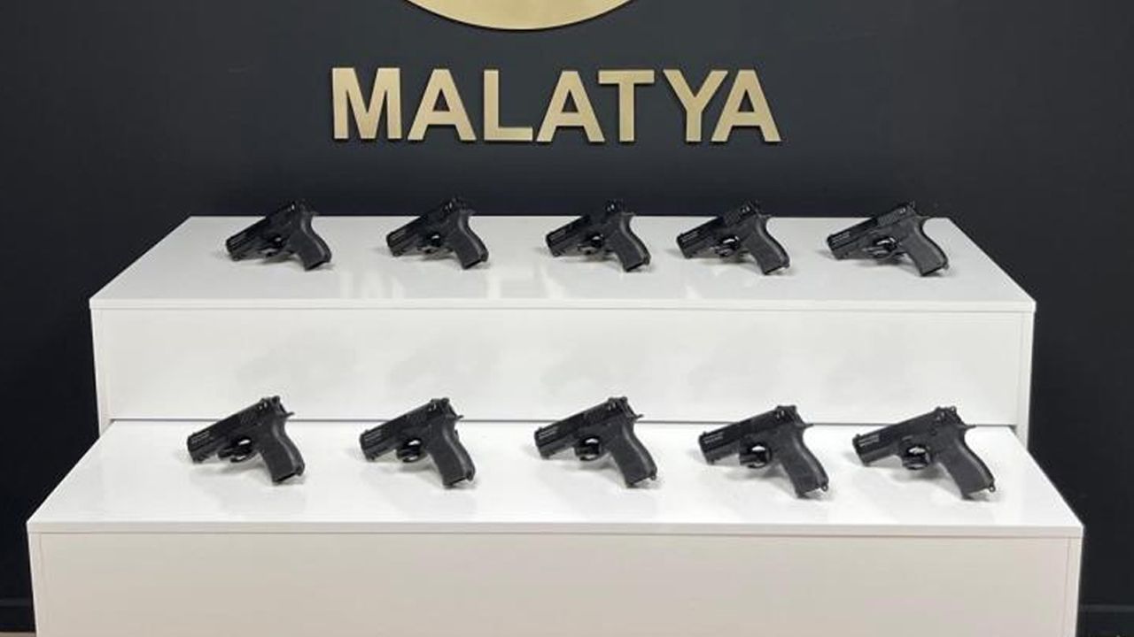 Malatya'da yolcu otobüsünden cephane çıktı! Malatya'da yolcu otobüsünden cephane çıktı!