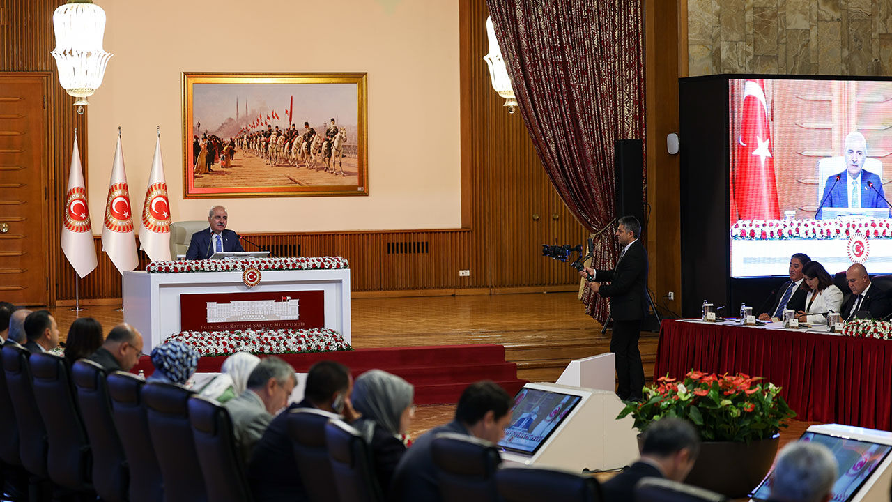 Söz şimdi başkanlarda! Kendi dönemlerindeki tecrübeleri komisyonda anlatacaklar - 2. Resim