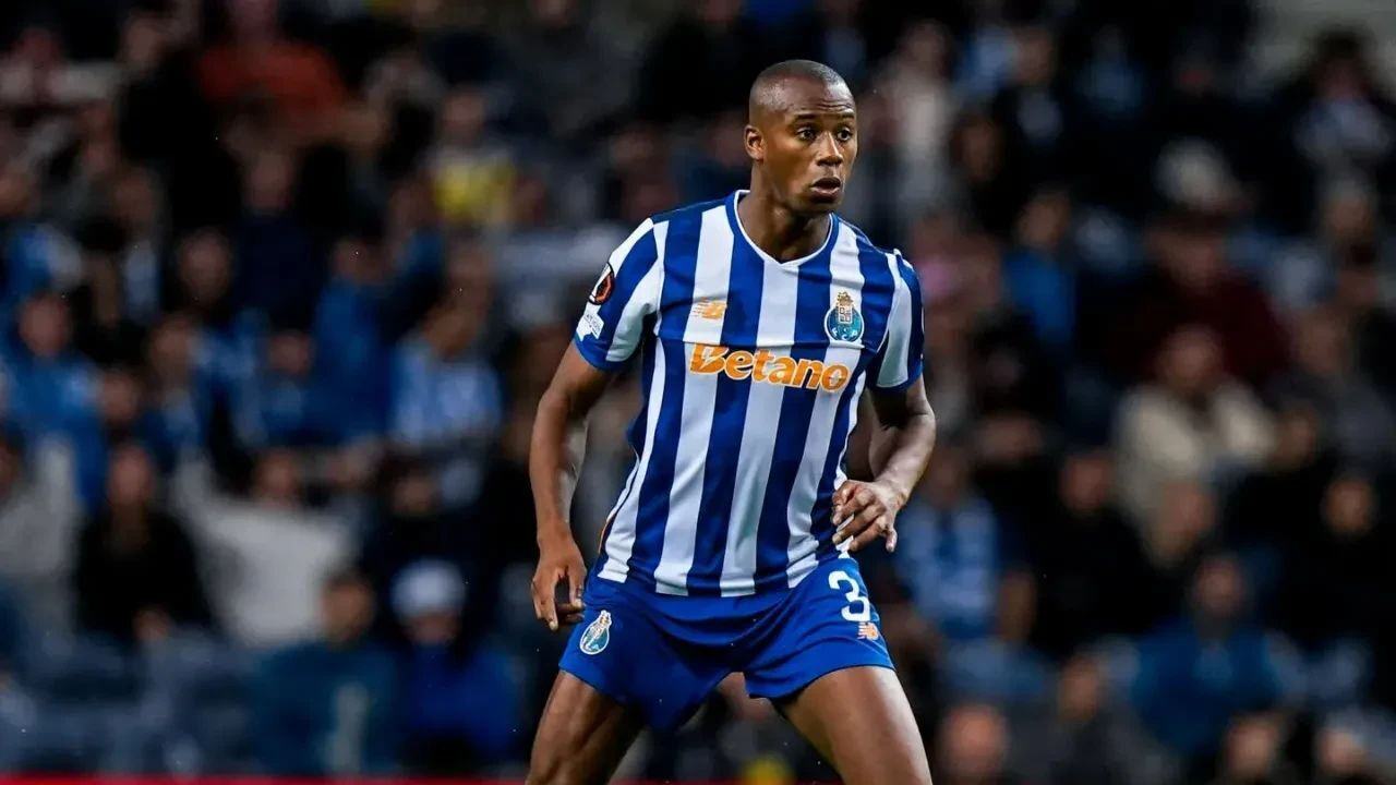 Tiago Djalo, Beşiktaş i&ccedil;in İstanbul'da - 1. Resim