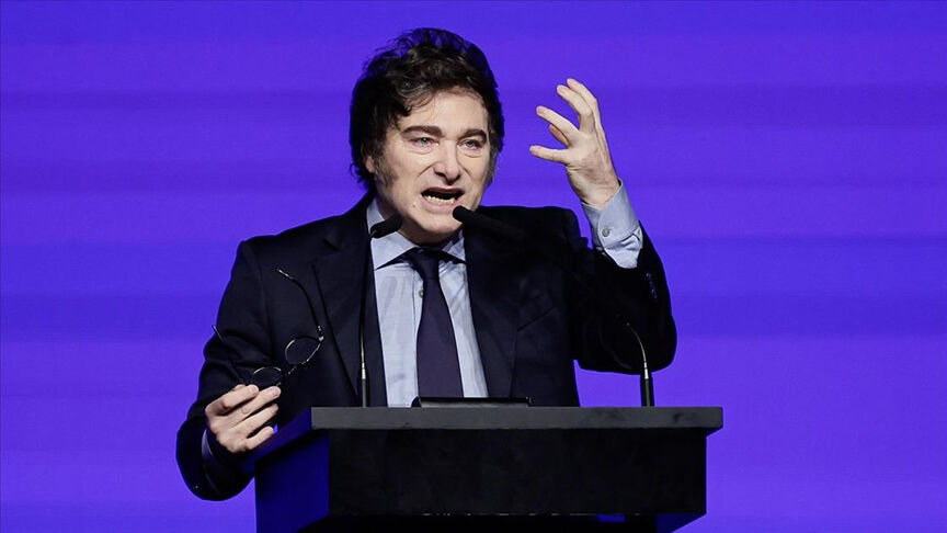 Arjantin Devlet Başkanı Milei’nin konvoyu taşlı saldırıya uğradı - 1. Resim