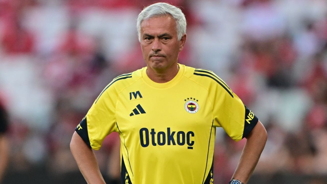 Benfica maçı öncesi Mourinho'dan flaş açıklama: En-Nesyri detayını verdi Benfica maçı öncesi Mourinho'dan flaş açıklama: En-Nesyri detayını verdi