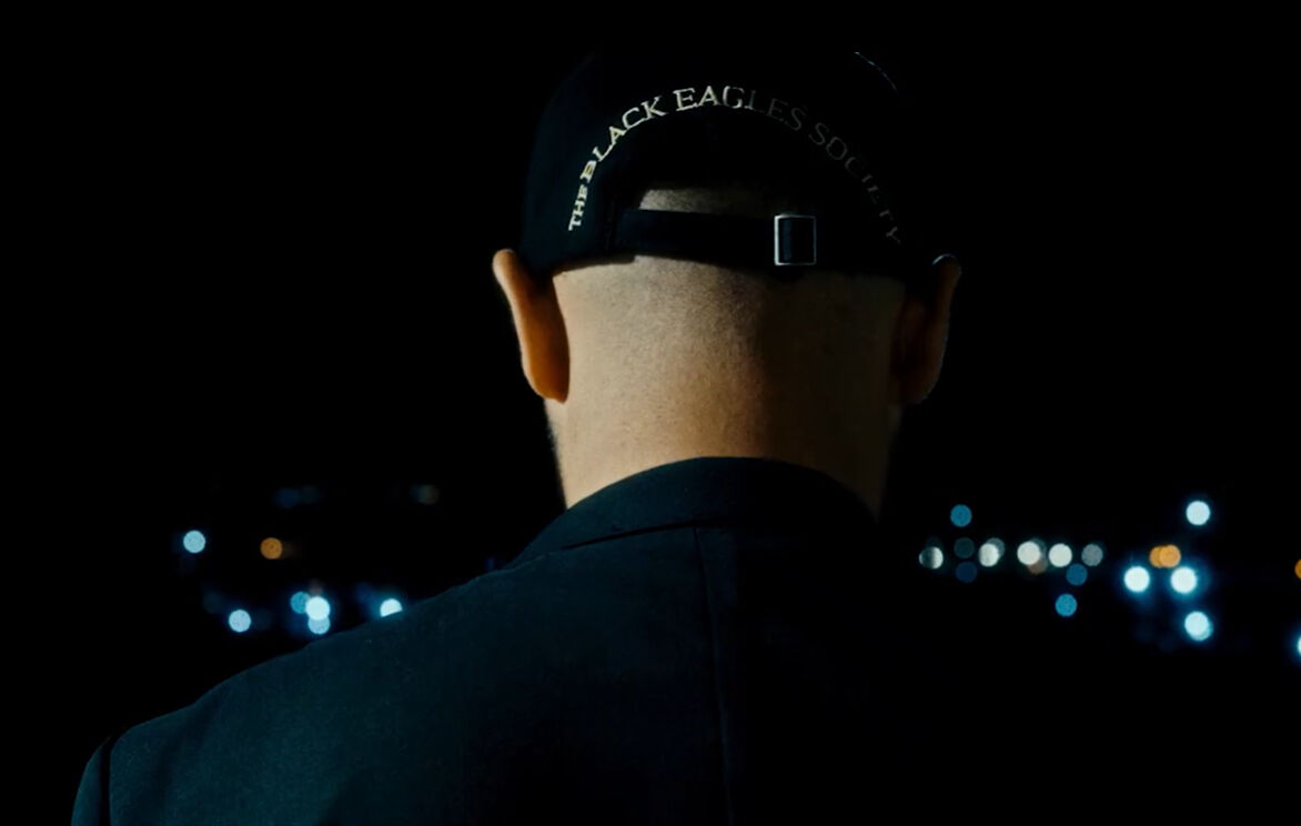 Beşiktaş'tan taraftarı heyecanlandıran transfer sürprizi! Video sonundaki şapkalı kim? - 3. Resim