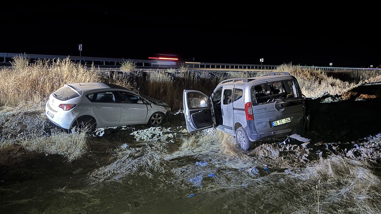 Elazığ'da feci kazada can pazarı! Çok sayıda yaralı var Elazığ'da feci kazada can pazarı! Çok sayıda yaralı var