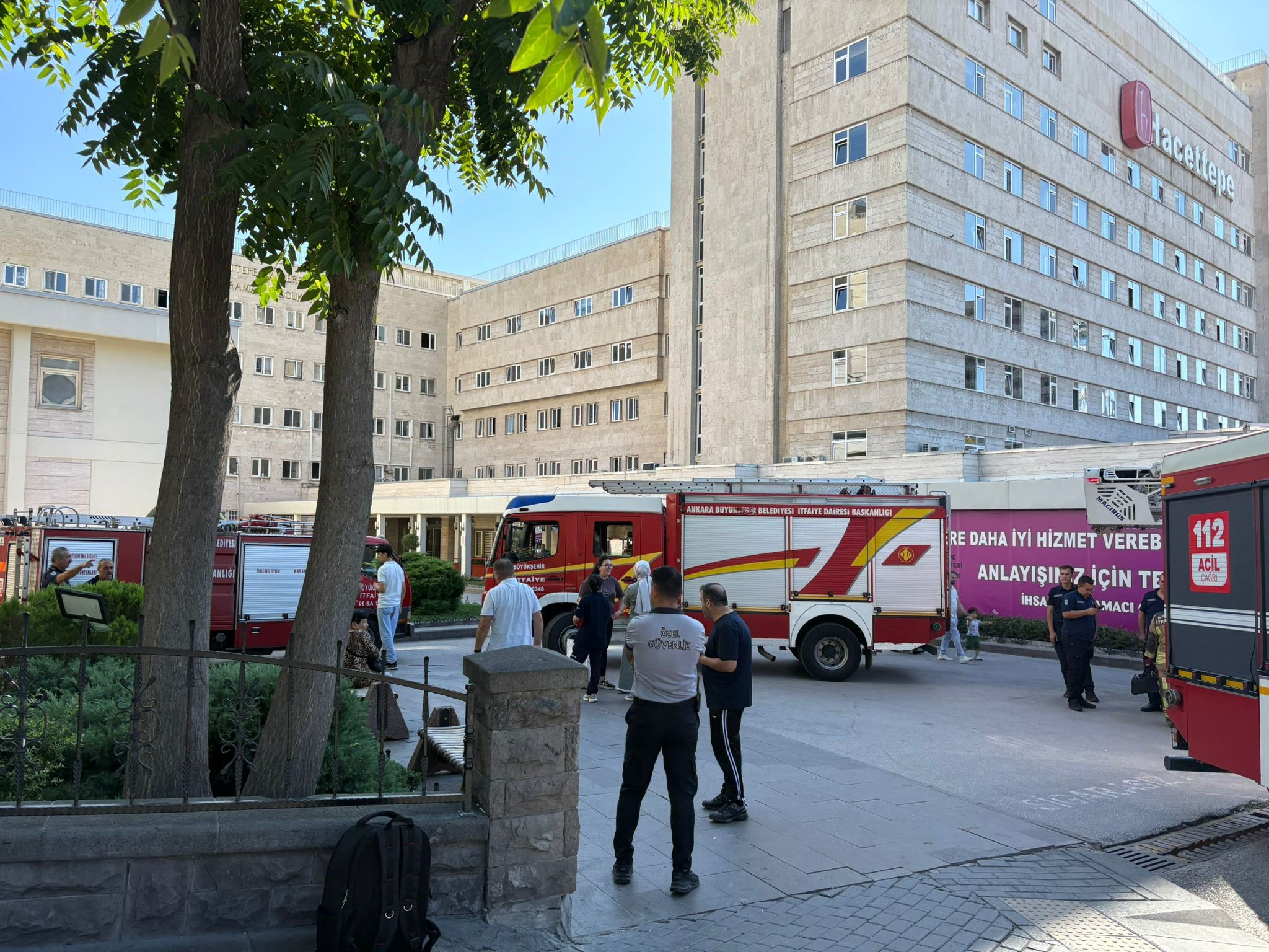 Hacettepe Üniversitesi Hastanesi yangın paniği! Hastalar tahliye edildi - 1. Resim