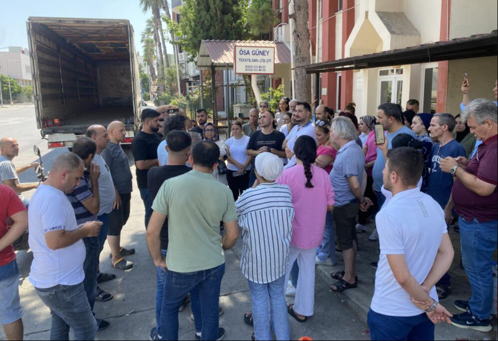 Mersin'de patron maaşları ödemeden kayıplara karıştı! Onlarca işçi ortada kaldı - 2. Resim