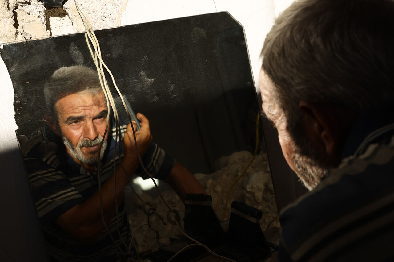 Onu görenler hayret ediyor! Yıllar sonra evine dönen Suriyeli arkadaşlarına seslendi - 2. Resim