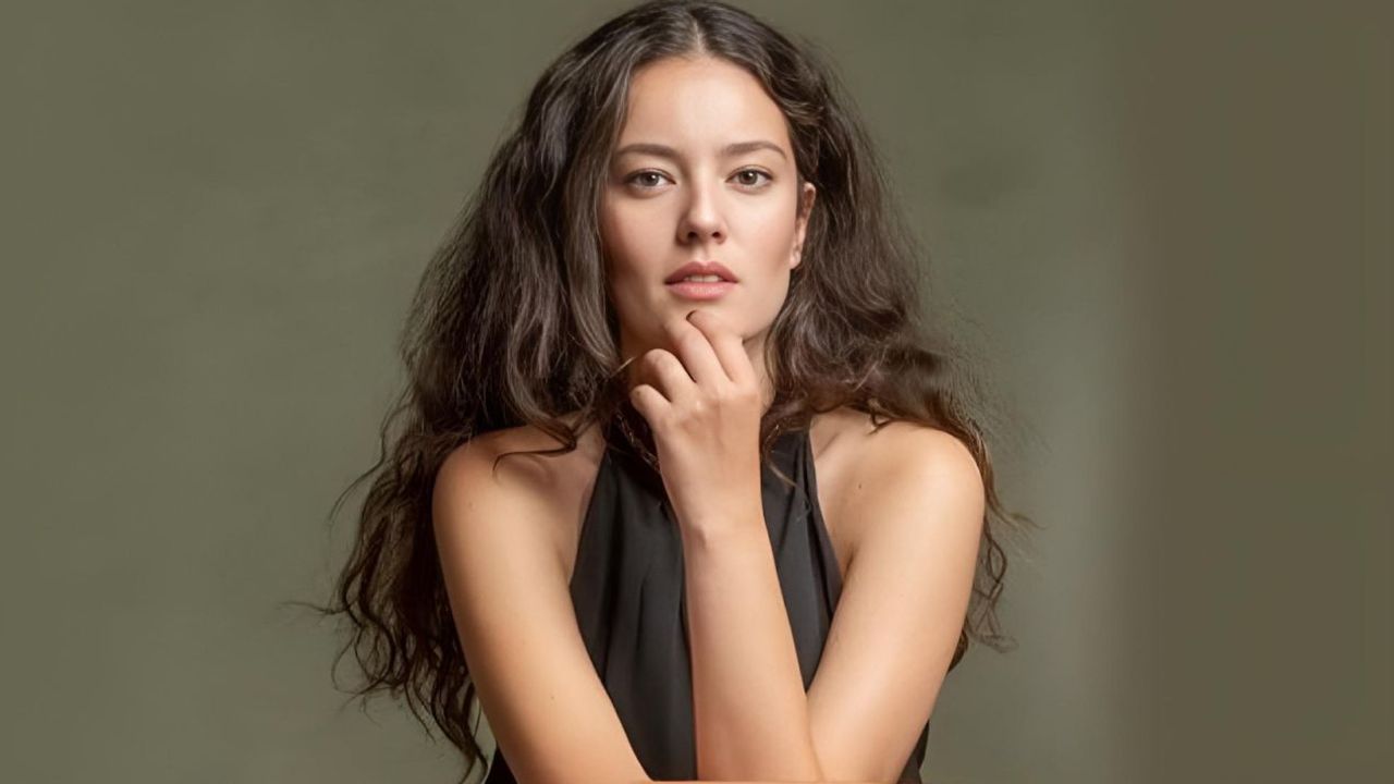 Pelin Akil kimdir? Boşanma haberi sosyal medyada gündem oldu Pelin Akil kimdir? Boşanma haberi sosyal medyada gündem oldu