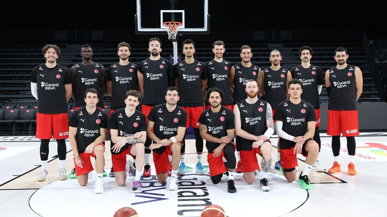 Sahne 12 Dev Adam’ın! Eurobasket 2025&#039;in ilk maçında rakip Letonya
