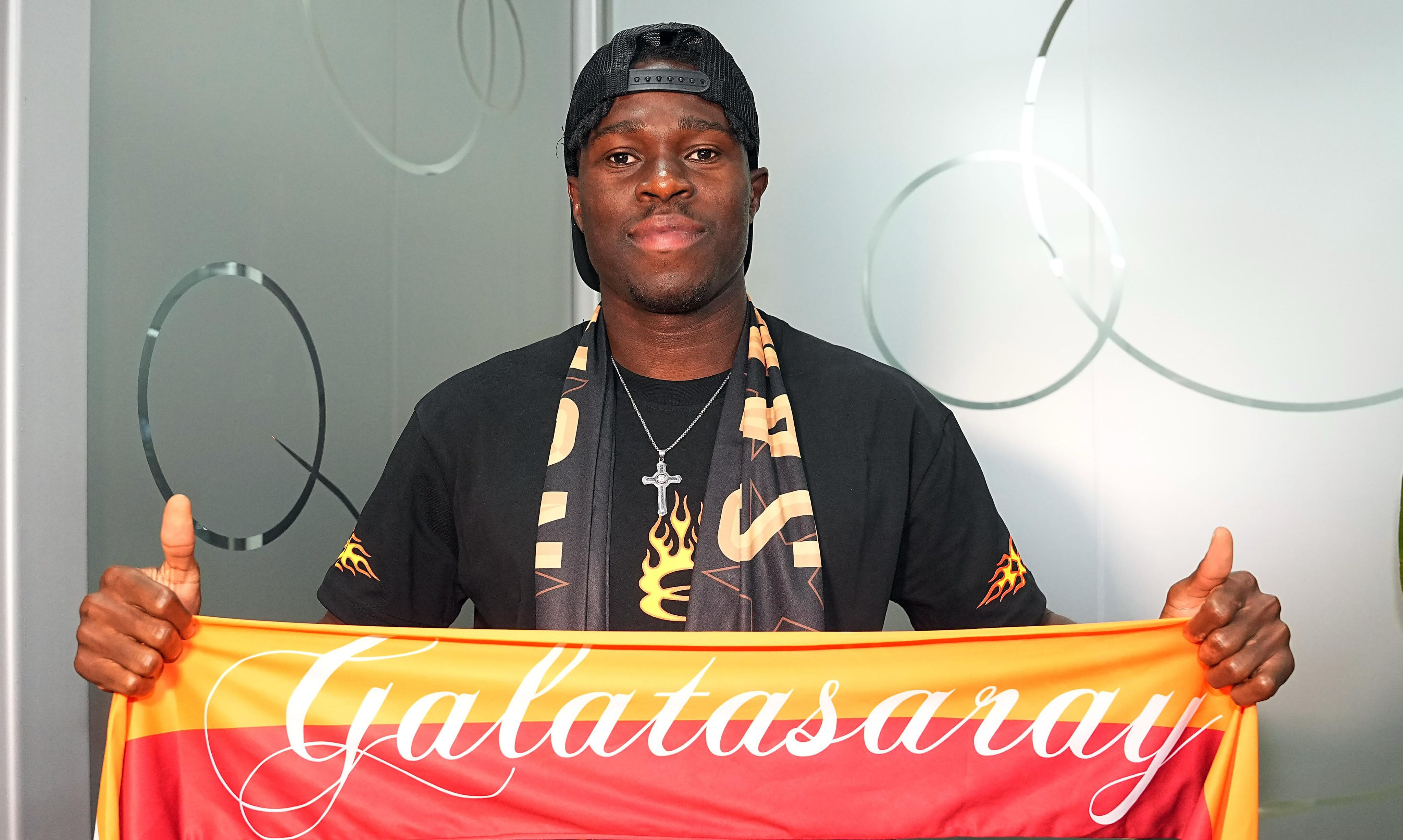 Aslan Singo! Galatasaray uzun süredir uğraş verdiği yıldız stoperin transferini bitirdi - 2. Resim