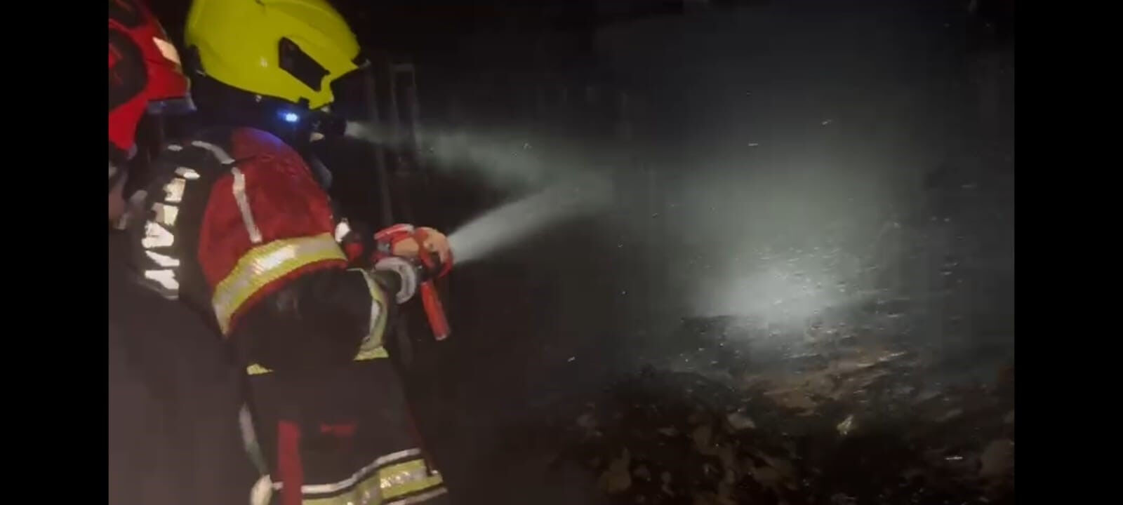 Balıkesir'de fabrika yangını! Ekipler hemen müdahale etti - 2. Resim