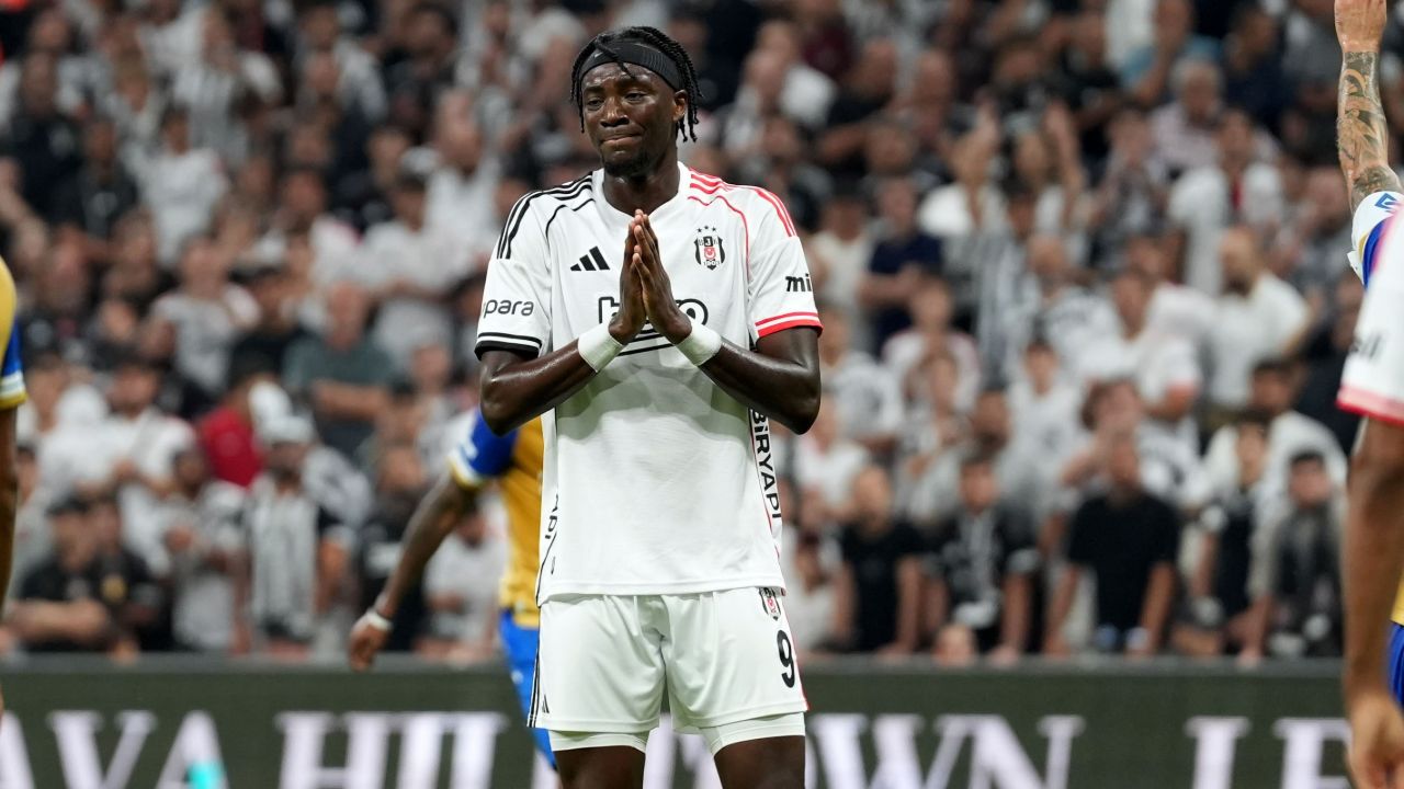 Beşiktaş, isimsiz Lausanne'a Dolmabahçe'de yenildi! Avrupa'dan elendi... Beşiktaş, isimsiz Lausanne'a Dolmabahçe'de yenildi! Avrupa'dan elendi...