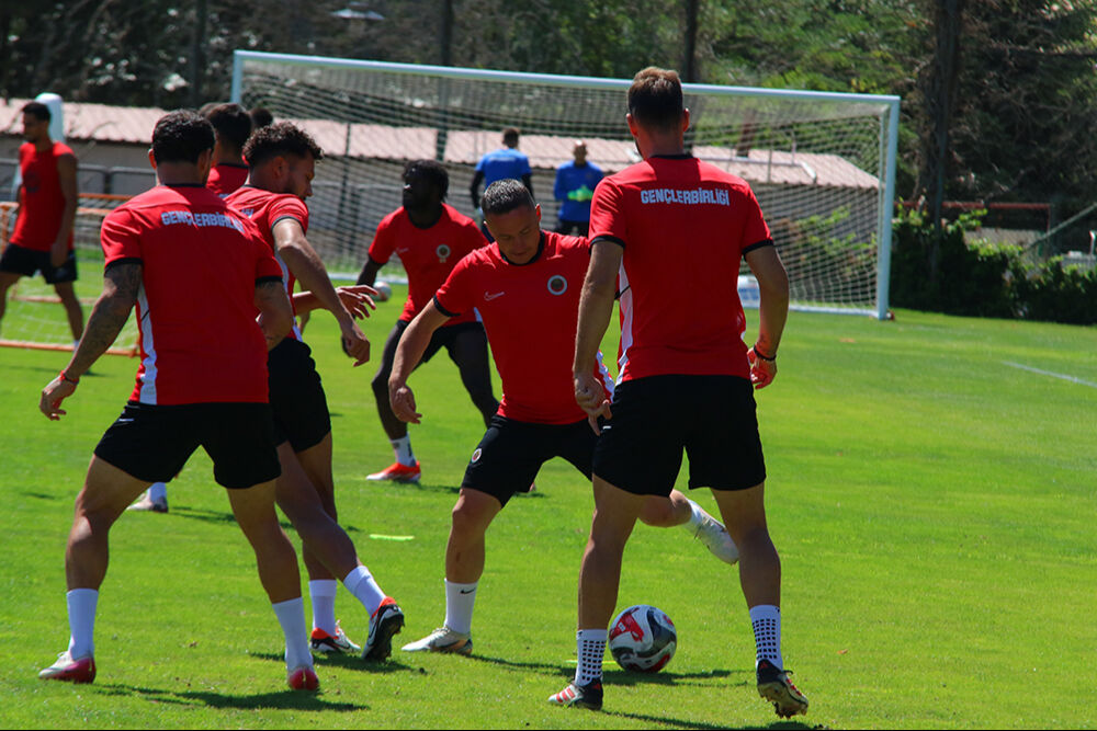 Gençlerbirliği-Fenerbahçe maçı ne zaman, hangi kanalda şifreli mi? Biletler fiyatları da belli oldu - 1. Resim
