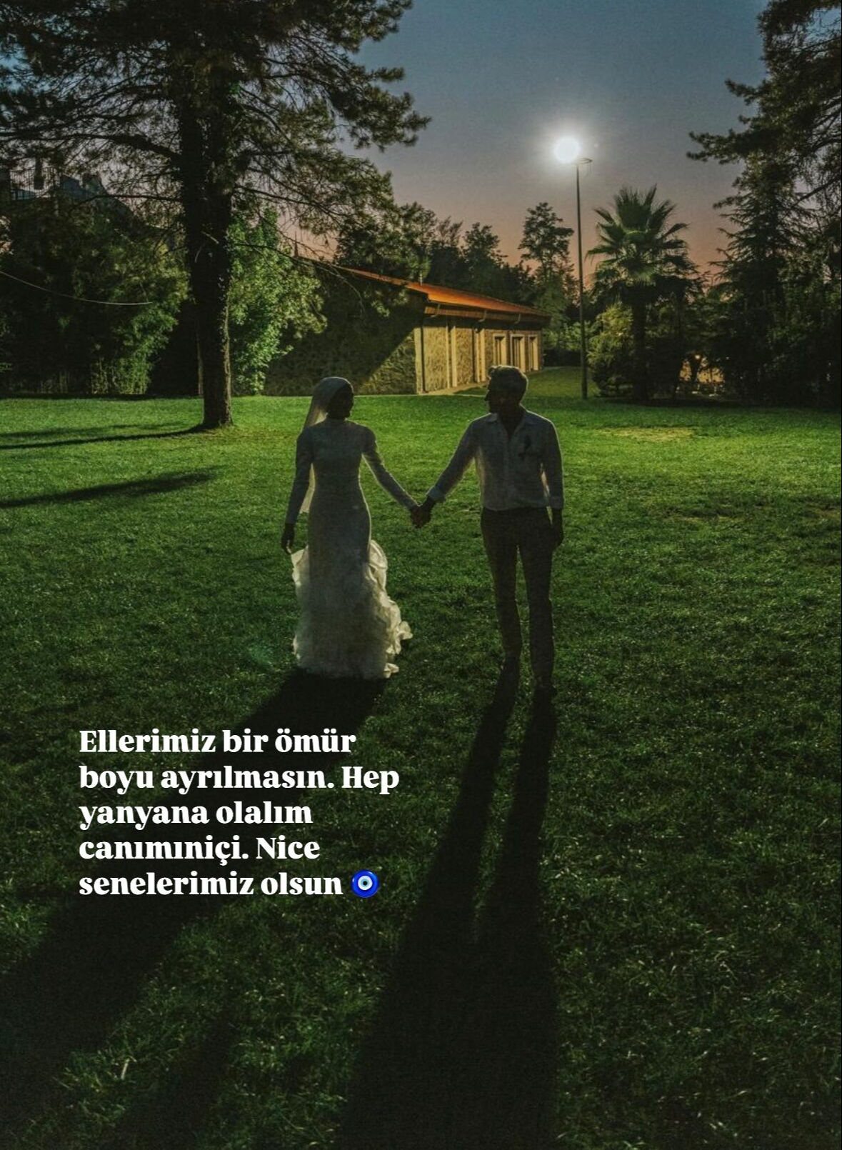 Güldür Güldür Show’un Mesut’u Uğur Bilgin’den sevgi dolu yıldönümü kutlaması! “Ellerimiz ayrılmasın” - 3. Resim