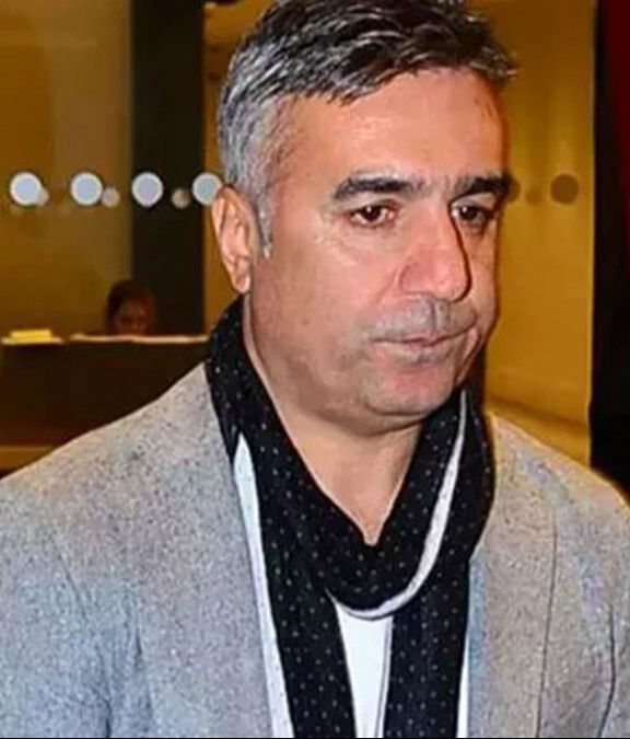 Kardeşler arasındaki gerilim bitti! İşin aslı başka çıktı: Özcan Deniz’in ağabeyi Ercan Deniz villayı silahla basmış - 2. Resim