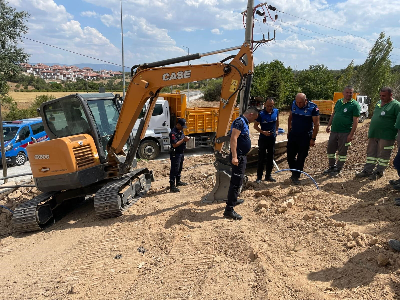 Park yaparken tarih buldular! Kepçenin altından 'Apollon' çıktı - 2. Resim