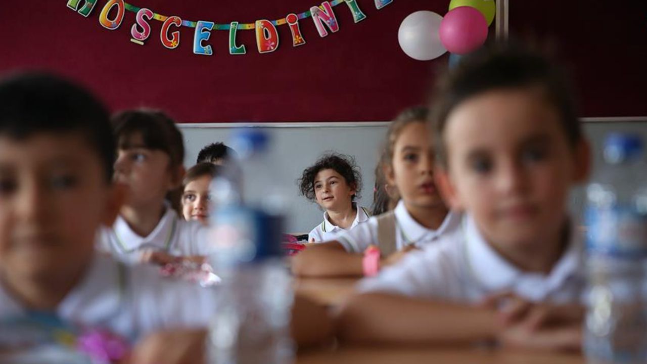 1 Eylül uyum haftasında üniforma zorunlu mu?