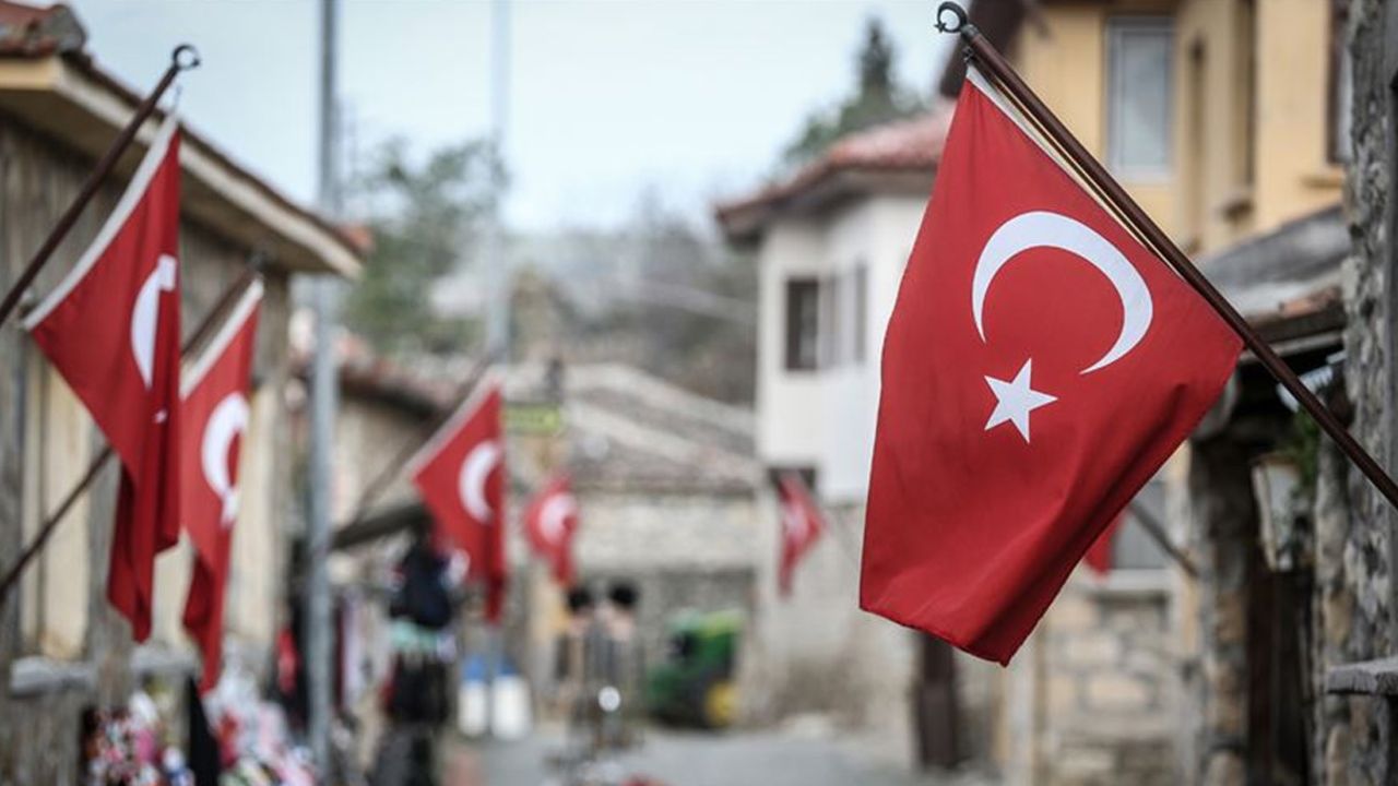 30 Ağustos Ankara konserleri: 30 Ağustos Ankara'da kimin konseri var? Ceza, Can Bonomo, Zeynep Bastık... 30 Ağustos Ankara konserleri: 30 Ağustos Ankara'da kimin konseri var? Ceza, Can Bonomo, Zeynep Bastık...