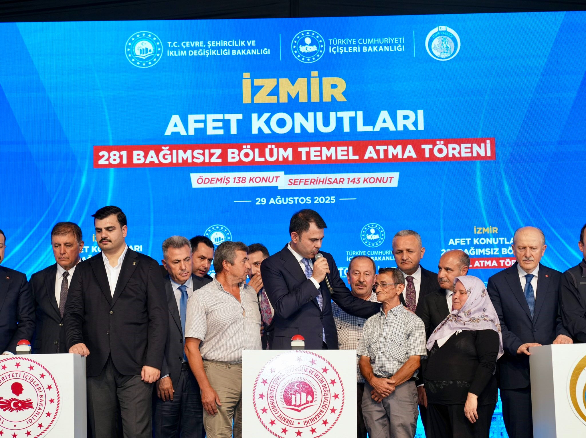 Bakan Kurum'dan İzmir'de yeni konut müjdesi: Yangının yaraları sarılacak! - 1. Resim