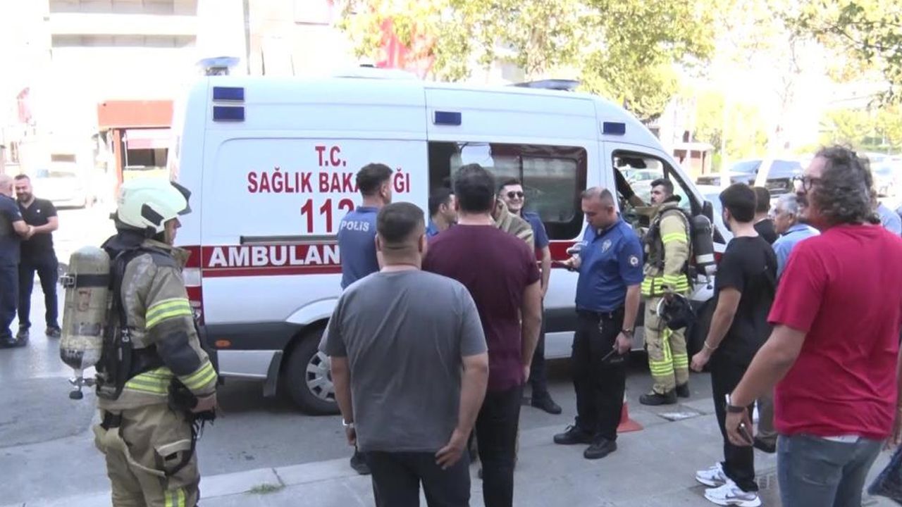 İstanbul&#039;da diş kliniğinde patlama: Yaralılar var!