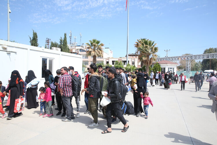 Ülkesine dönen Suriyeli sayısı açıklandı! Türkiye'de kaç Suriyeli var? - 2. Resim