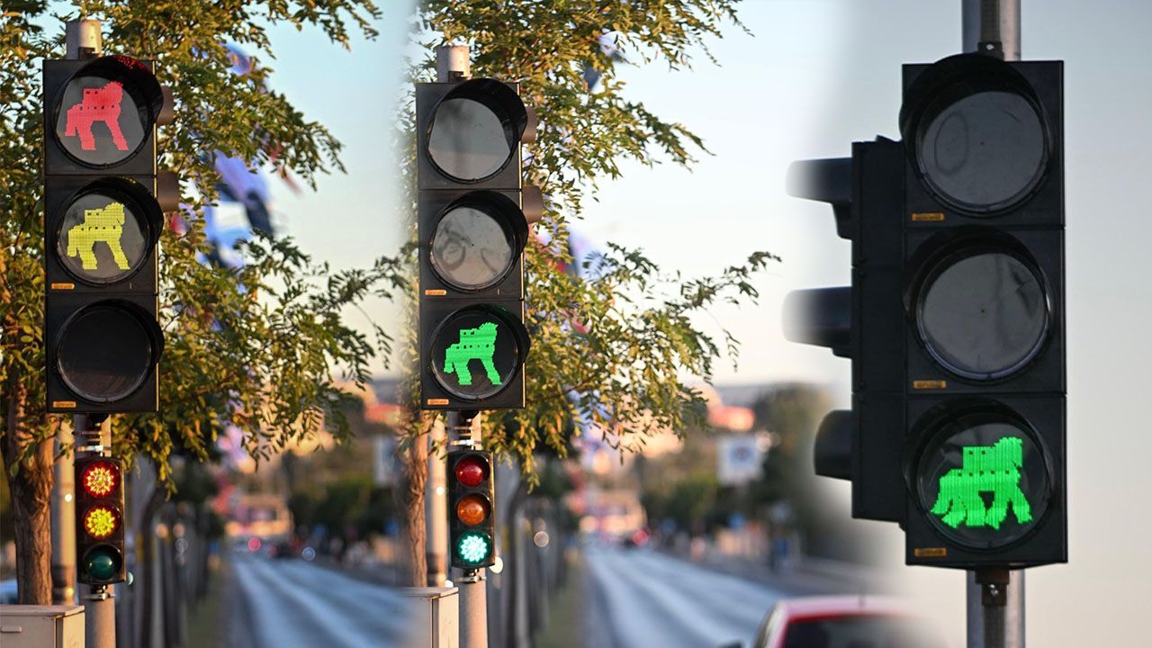 2,700 yıllık destandan trafik ışıklarına... Truva atı karşınıza çıkabilir!