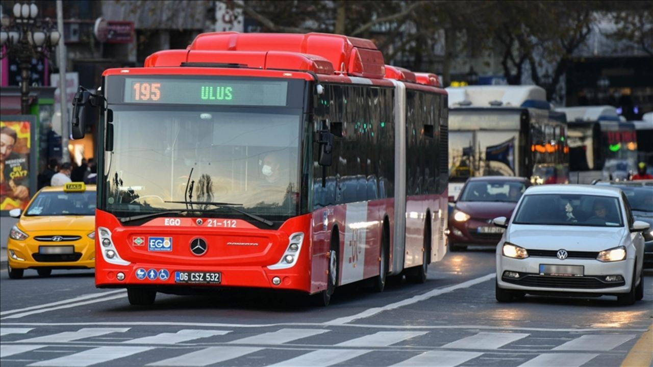 30 Ağustos Ankara'da otobüsler ücretsiz mi? 30 Ağustos Ankara'da otobüsler ücretsiz mi?