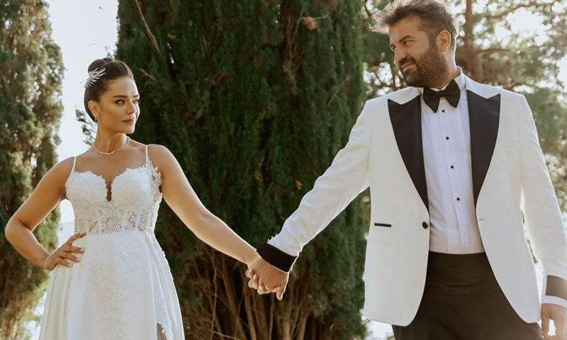 Küçük Sırlar’ın Arzu’su İpek Karapınar yönetmen Ali Balcı ile sessiz sedasız evlendi! - 2. Resim