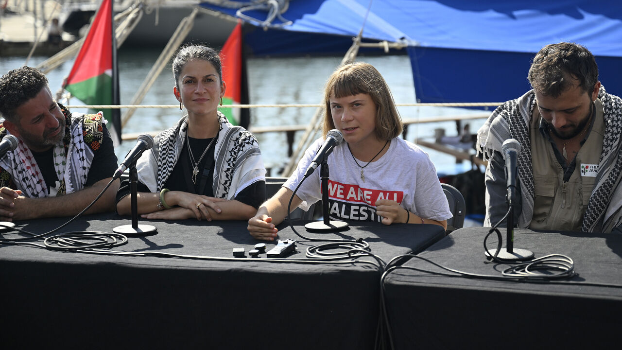 Akdeniz'de onlarca tekne Gazze i&ccedil;in yola &ccedil;ıktı! Tek bir hedefleri var - 3. Resim