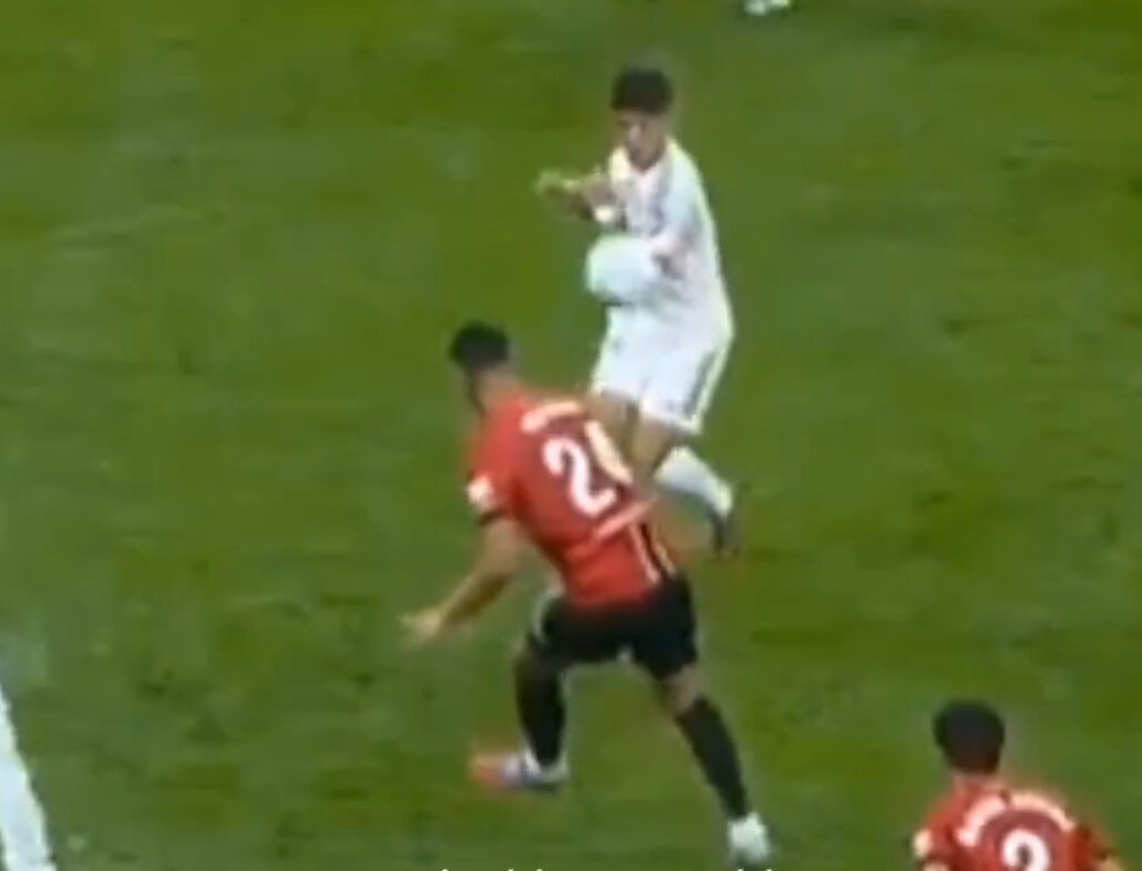 Arda Güler sahnede, 2 gol attı biri iptal oldu! Real Madrid-Mallorca maçında tartışmalı anlar - 4. Resim