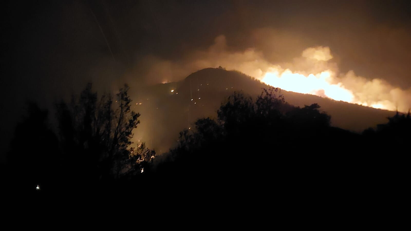 Denizli'deki orman yangını 3'üncü gününde! Müdahale sürüyor - 1. Resim