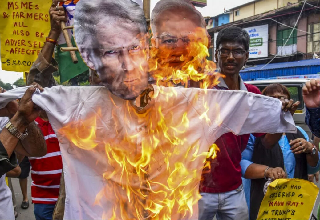 Trump-Modi kavgası büyüyor: Ziyaretler peş peşe iptal edildi! - 1. Resim