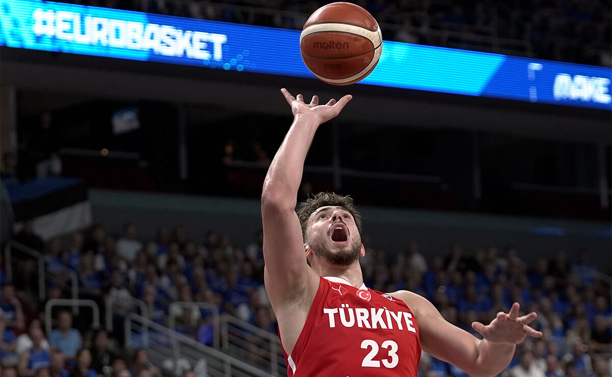 30 yıldır bunu yapabilen olmamıştı! Alperen Şengün'den tarihi başarı - 1. Resim