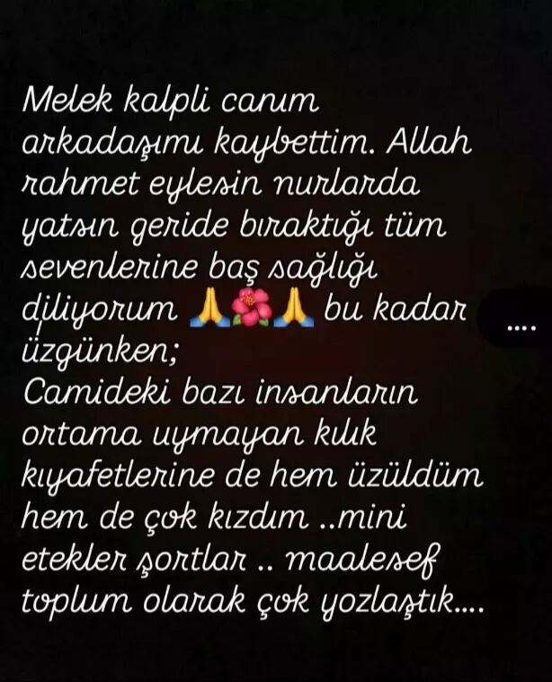 Arkadaşının cenazesine katılan ünlü şarkıcı Asya ateş püskürdü! ''Maalesef çok yozlaştık