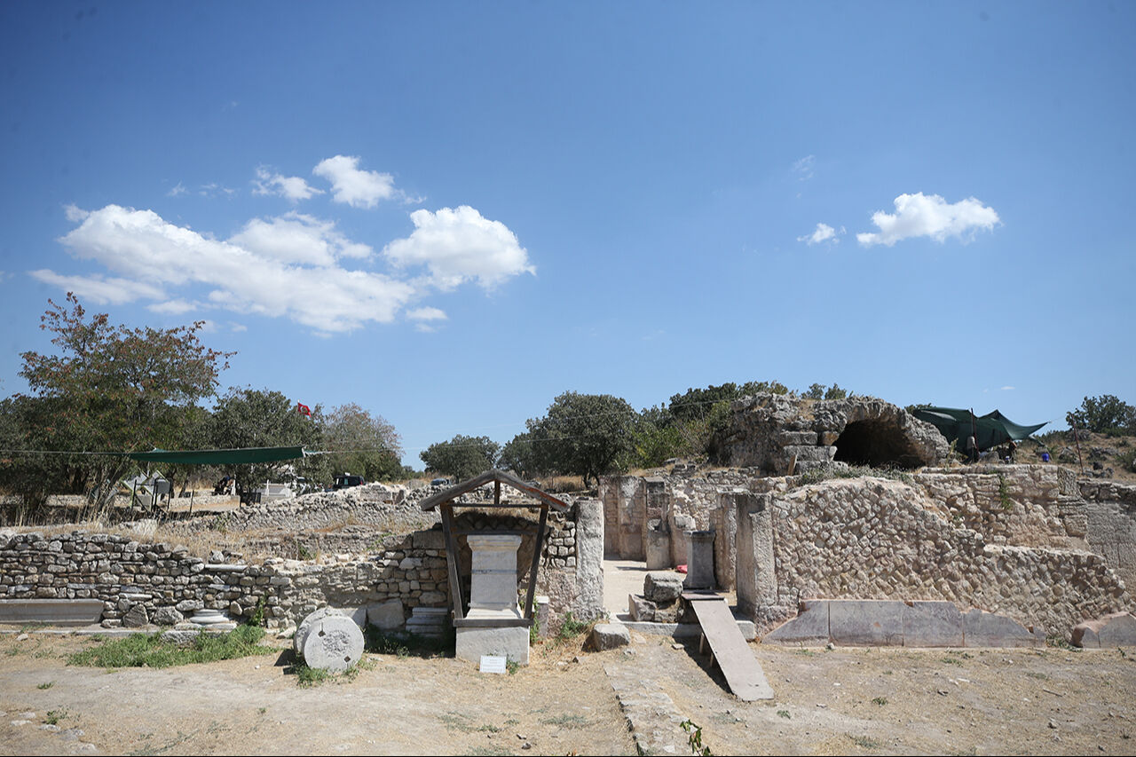Askerlerin emeklilik yeriydi! 2300 yıllık tarihi antik şehrin çarşısı ortaya çıkarılıyor - 5. Resim