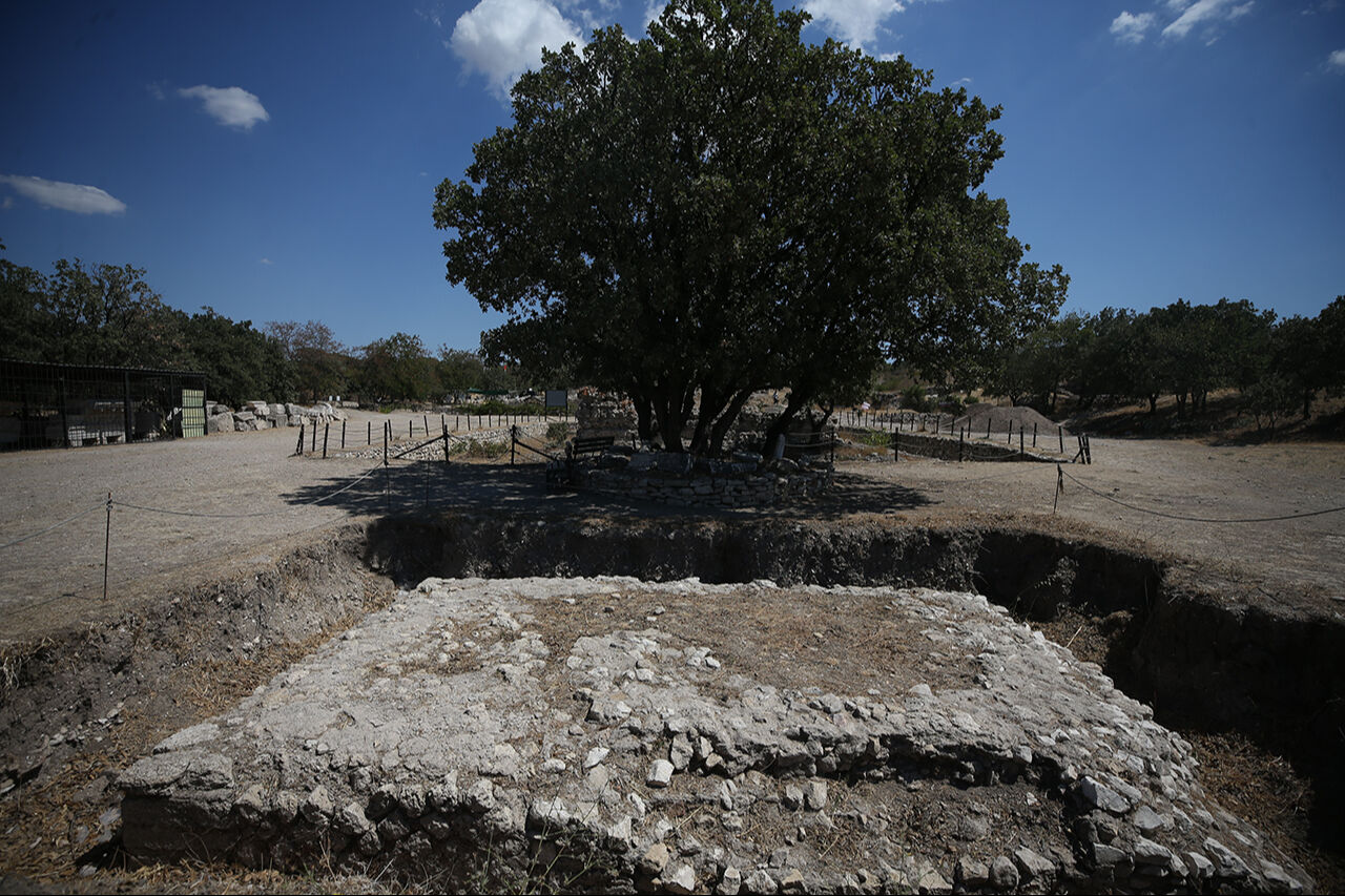 Askerlerin emeklilik yeriydi! 2300 yıllık tarihi antik şehrin çarşısı ortaya çıkarılıyor - 6. Resim