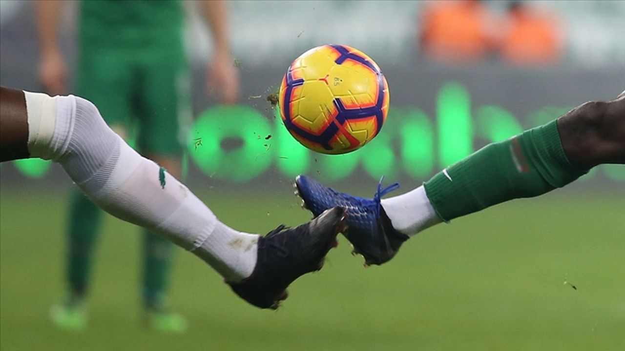 Avrupa'da transfer için son saatler! İşte son gün atılan imzalar... Avrupa'da transfer için son saatler! İşte son gün atılan imzalar...