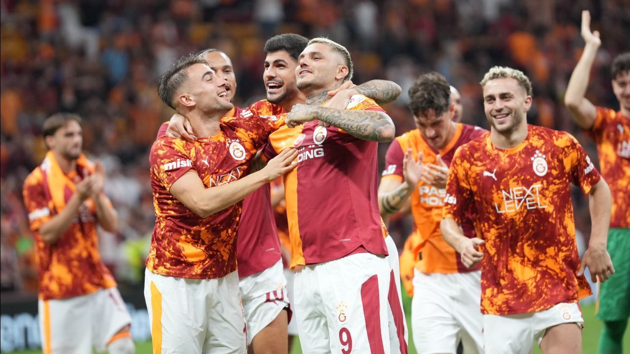 Galatasaray rekorlarla başladı: Hiç kaybetmedi, gol yağdırdı Galatasaray rekorlarla başladı: Hiç kaybetmedi, gol yağdırdı