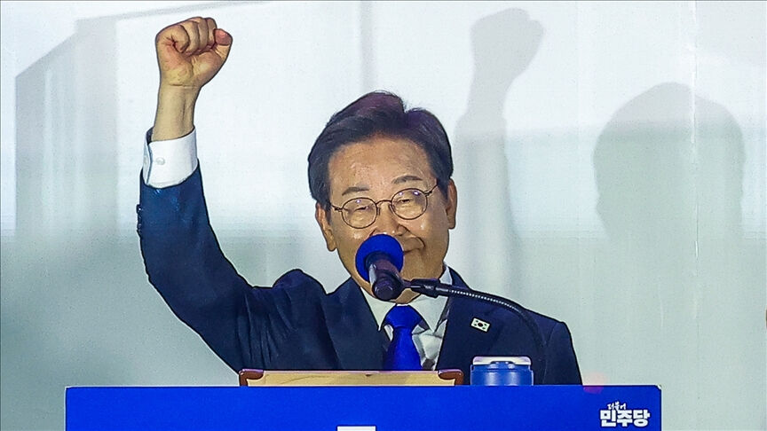 Güney Kore Devlet Başkanı Koreler arası gerilimi azaltma sözü vermişti! 15 yıl sonra ilk kez durduruldu - 1. Resim