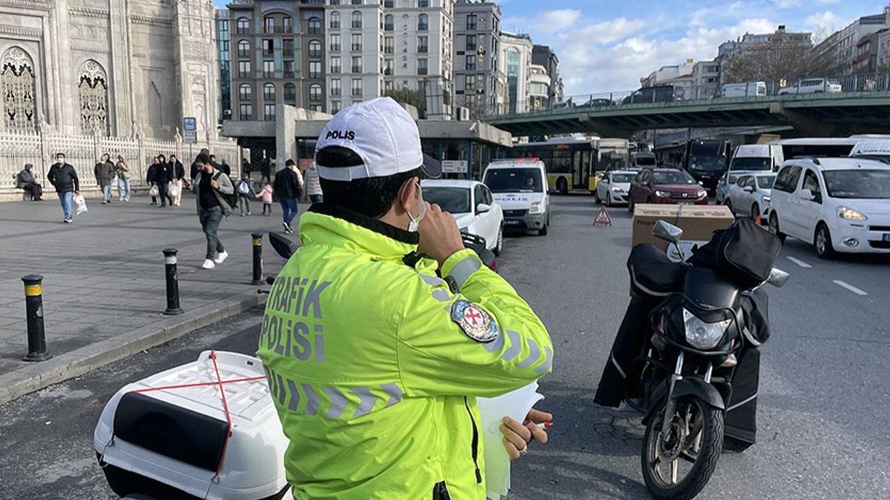 İstanbul'da motosiklet kararı! Artık buralara giremeyecek, her buldukları yere park edemeyecekler - Gündem