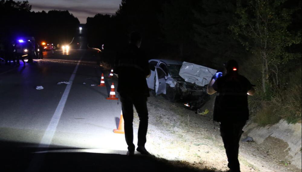 Kastamonu'da feci kaza: 2 kişi öldü, 5 kişi yaralandı - 2. Resim